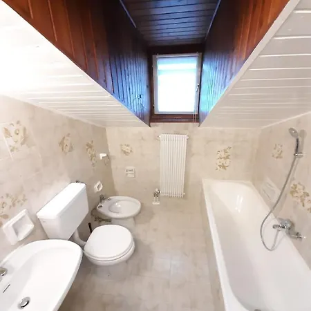Apartamento Ampia Mansarda A Dimaro In Val Di Sole Monclassico Habitación foto