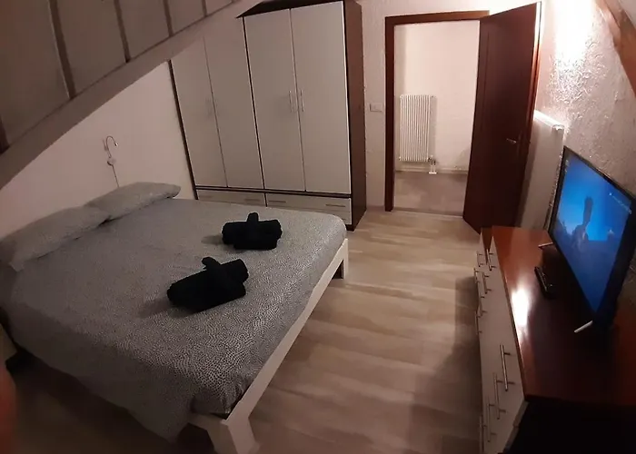 Ampia Mansarda A Dimaro In Val Di Sole