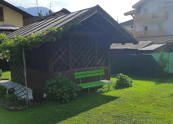 Ampia Mansarda A Dimaro In Val Di Sole